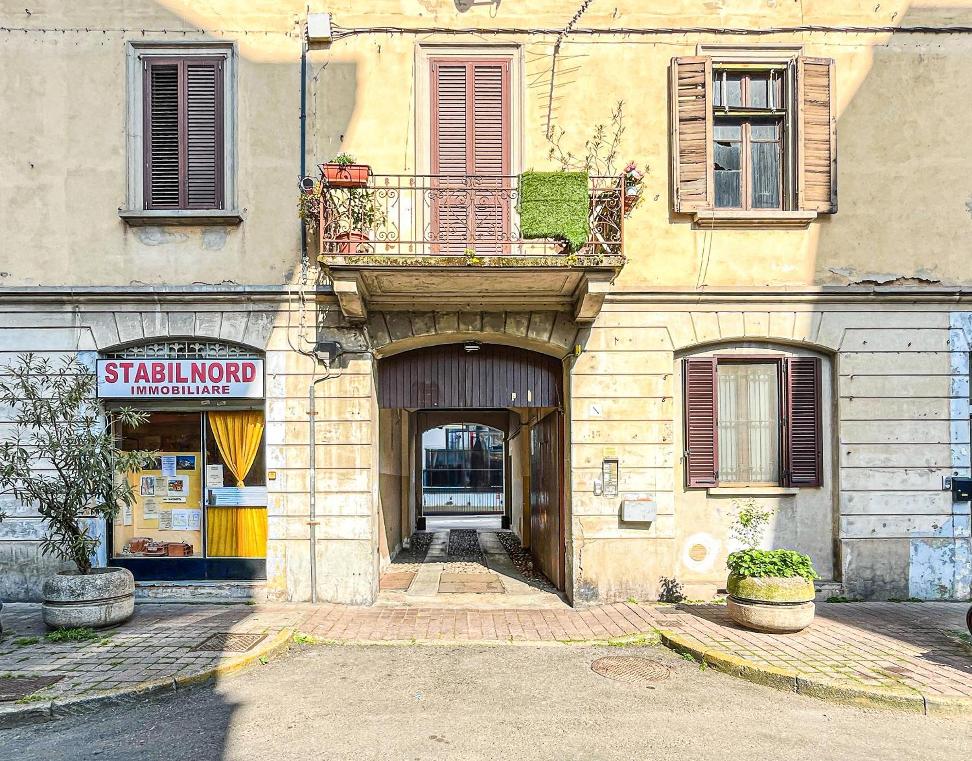 Along The Canal Smart Flat Naviglio - 4 People Corsico Exteriör bild
